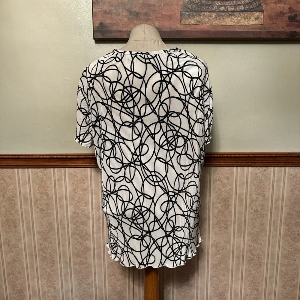 Abstract print blouse - Picture 3 of 5